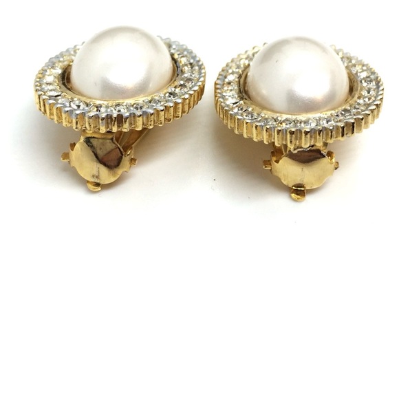 VINTAGE SPHINX PEARL RHINESTONE GOLD TONE OVAL LARGE CLIP ON STATEMENT EARRINGS - Picture 8 of 16